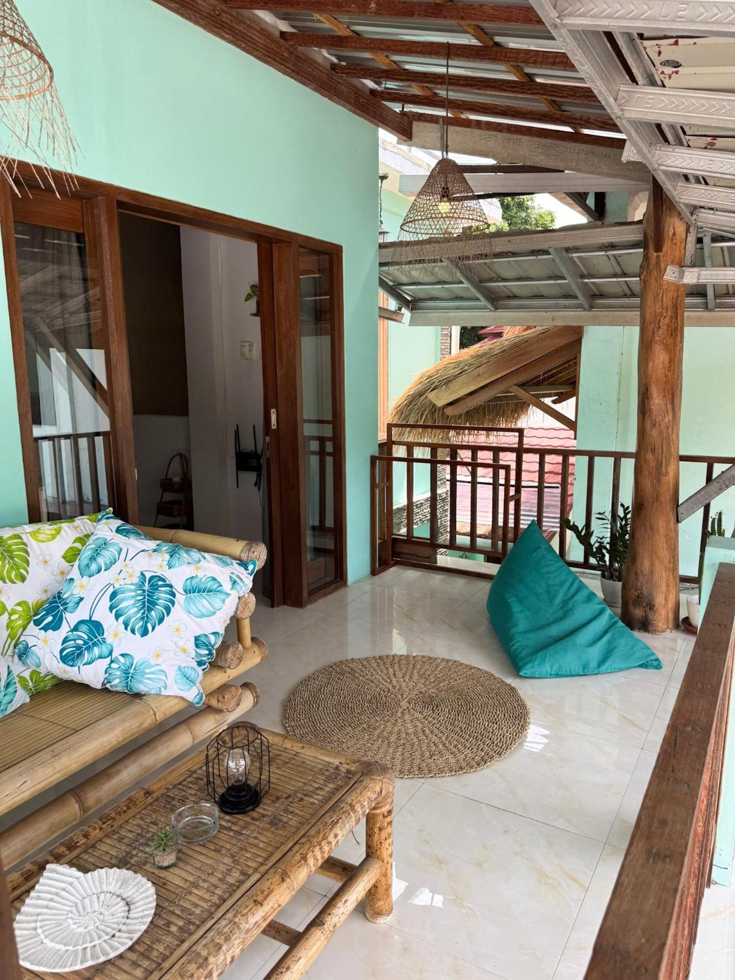 Secret Spot Surf And Stay Kuta  Exterior photo