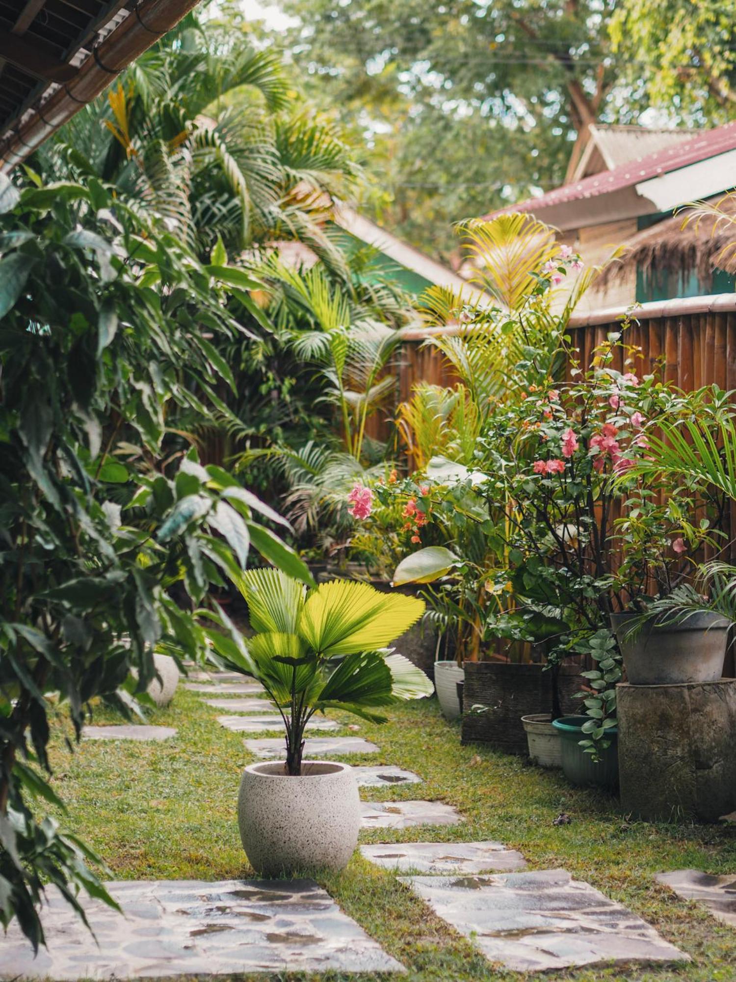 Secret Spot Surf And Stay Kuta  Exterior photo