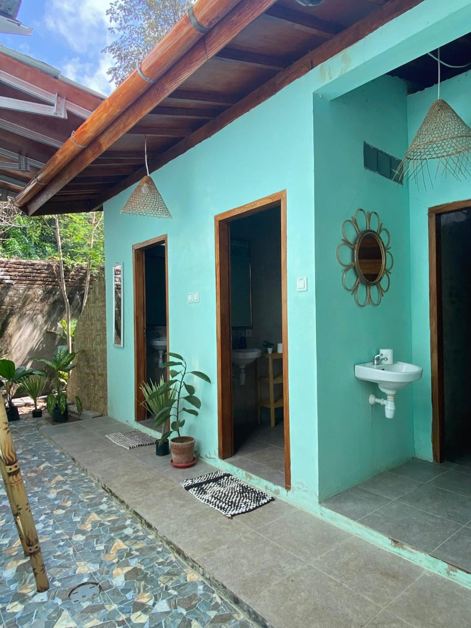 Secret Spot Surf And Stay Kuta  Exterior photo